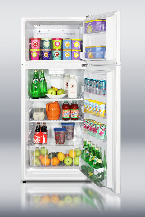 Energy star rated apartment size refrigerator